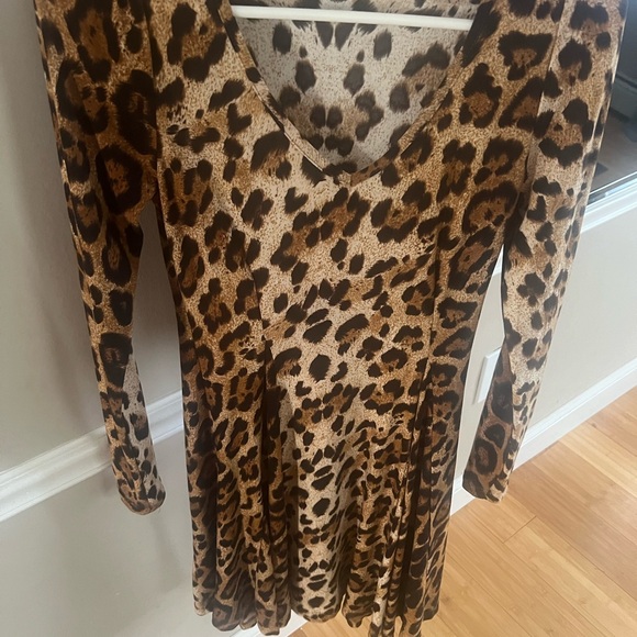 Cheetah dress - Picture 4 of 6